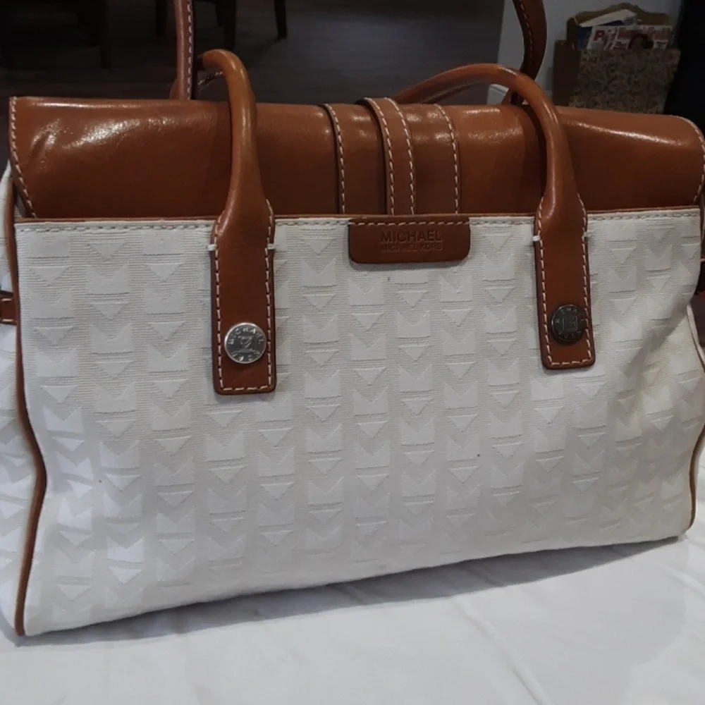 Michael Kors stylish michael